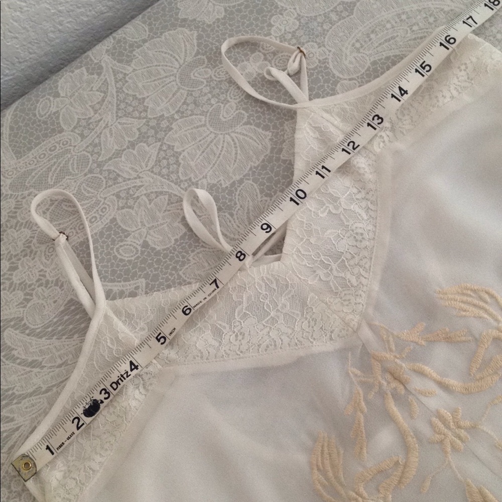 Anthropologie white embroidery Dress - Picture 5 of 8